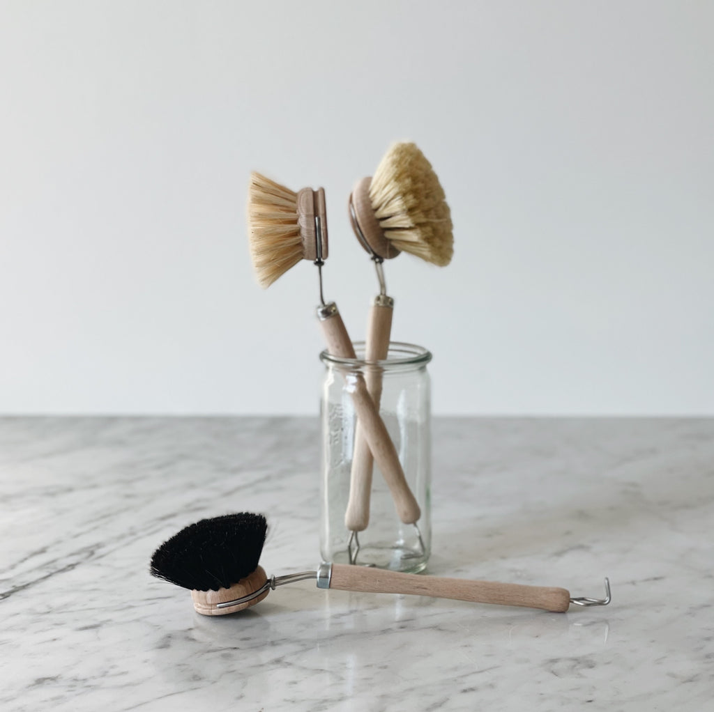 Dish Brush with Handle