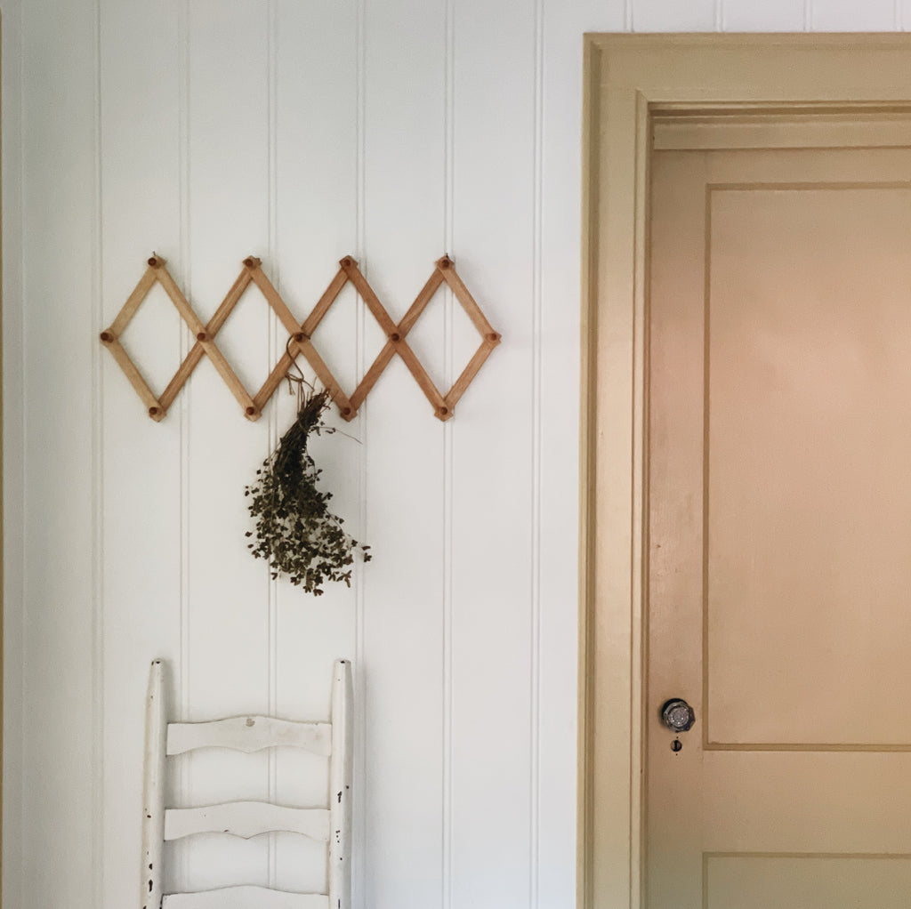 Accordion Peg Rack
