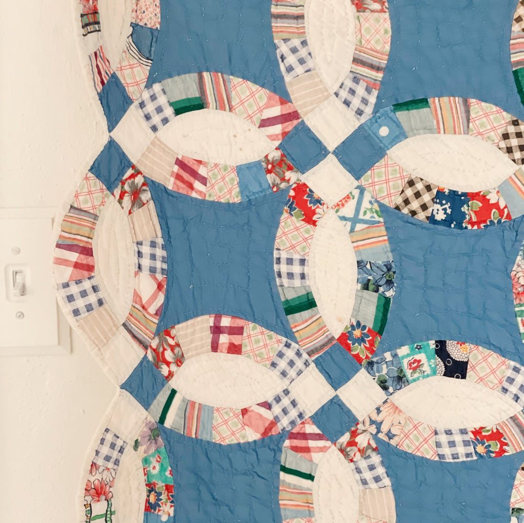 Vintage Blue Double Wedding Ring Quilt