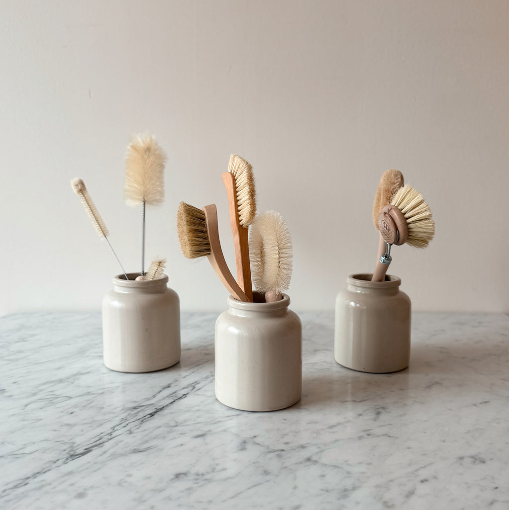 Curved Dish Brush