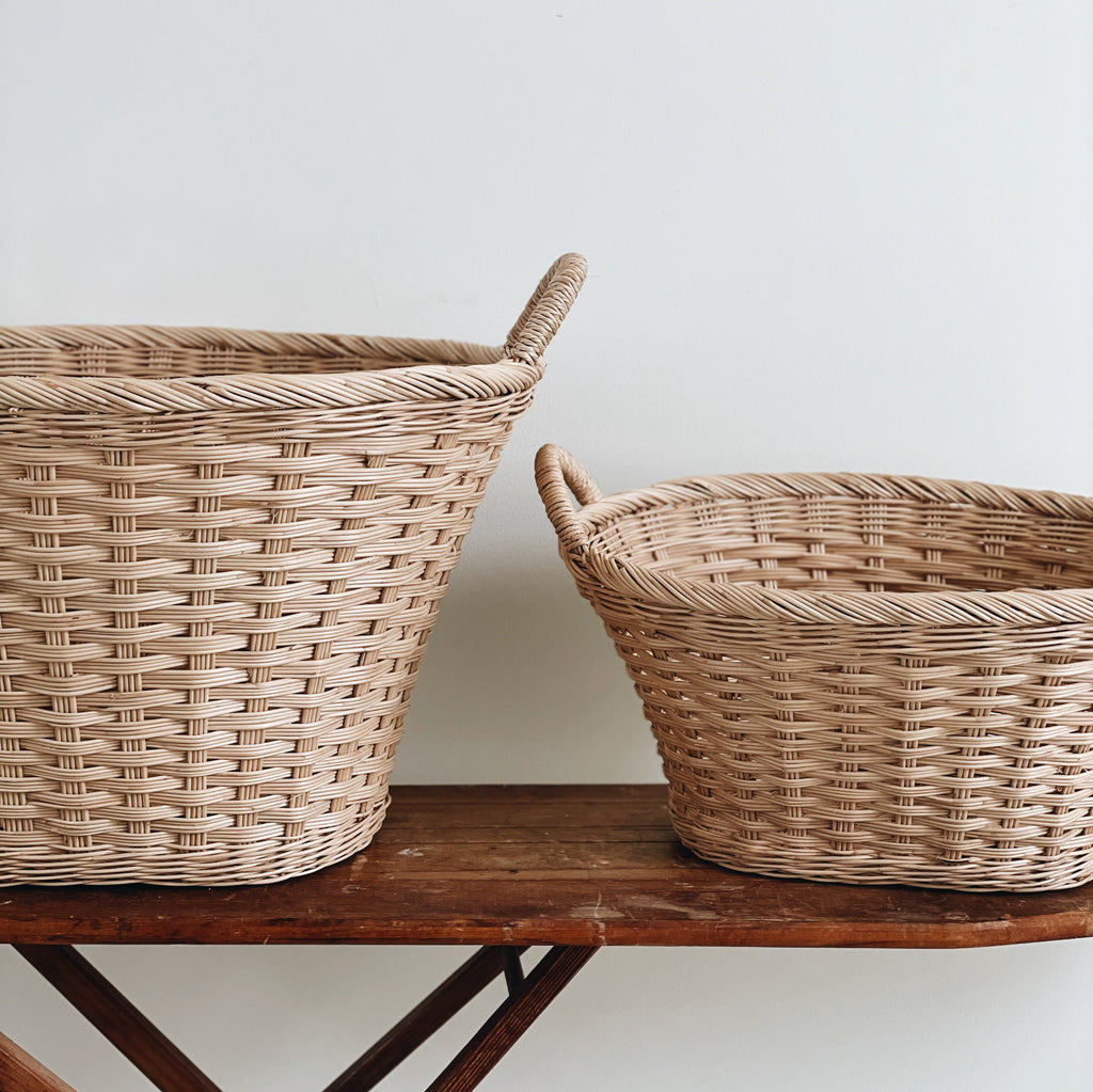 Oval Heirloom Laundry Basket