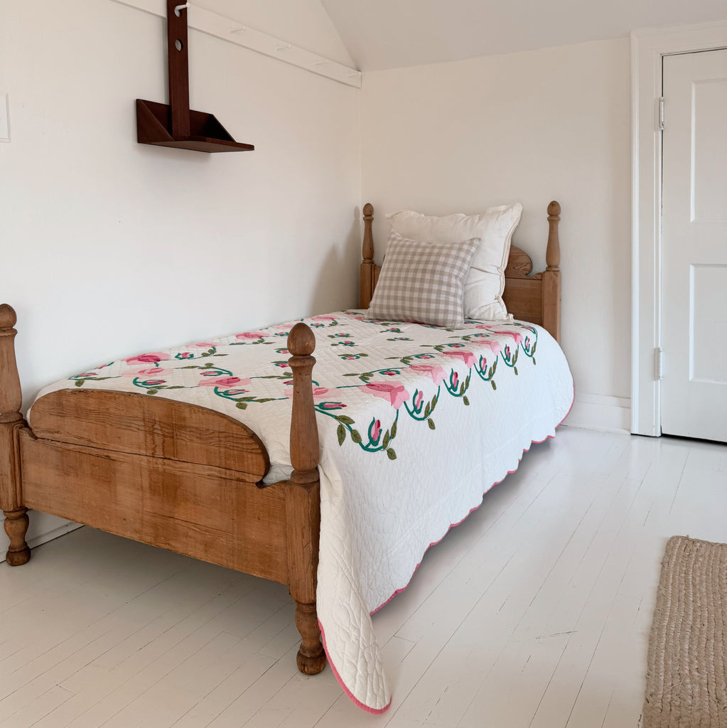 Hand-Stitched Rose Appliqué Quilts