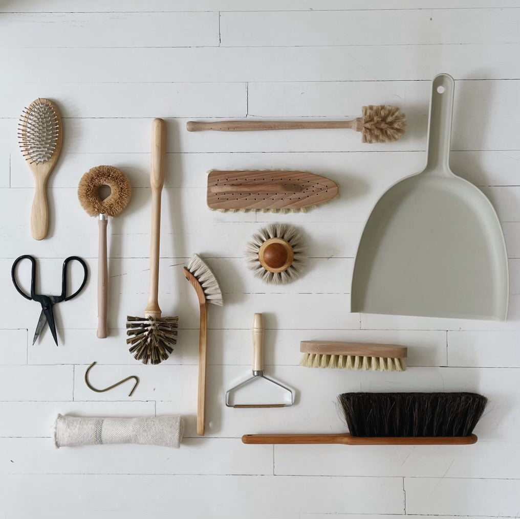 Swedish Scrub Brush with Handle