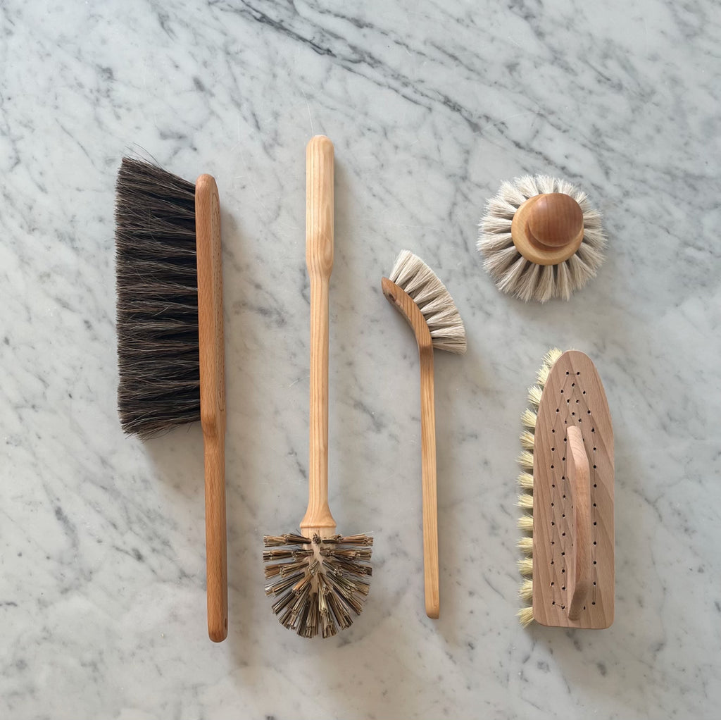 Swedish Scrub Brush with Handle