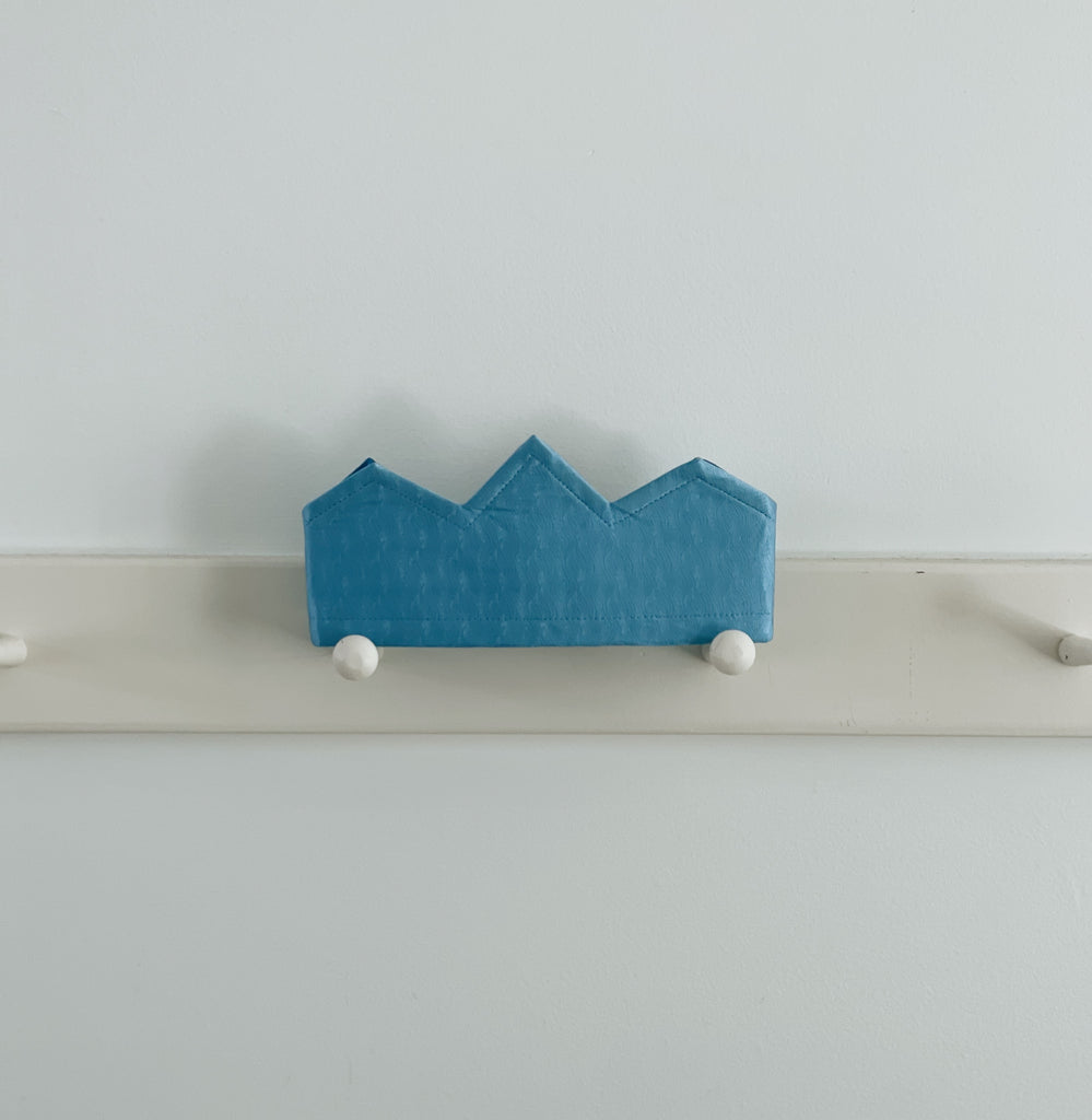 Reversible Silk Crown