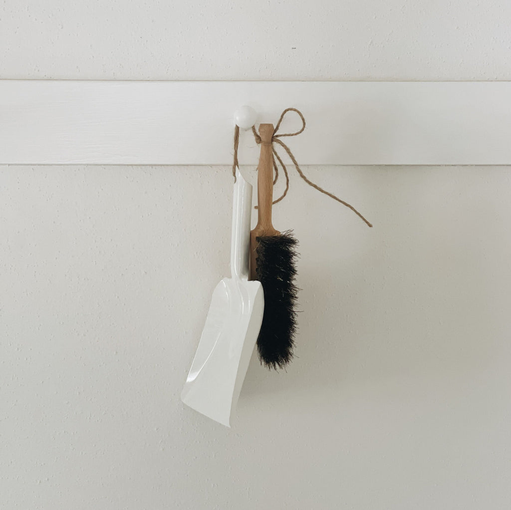Kid’s Dustpan & Brush Set