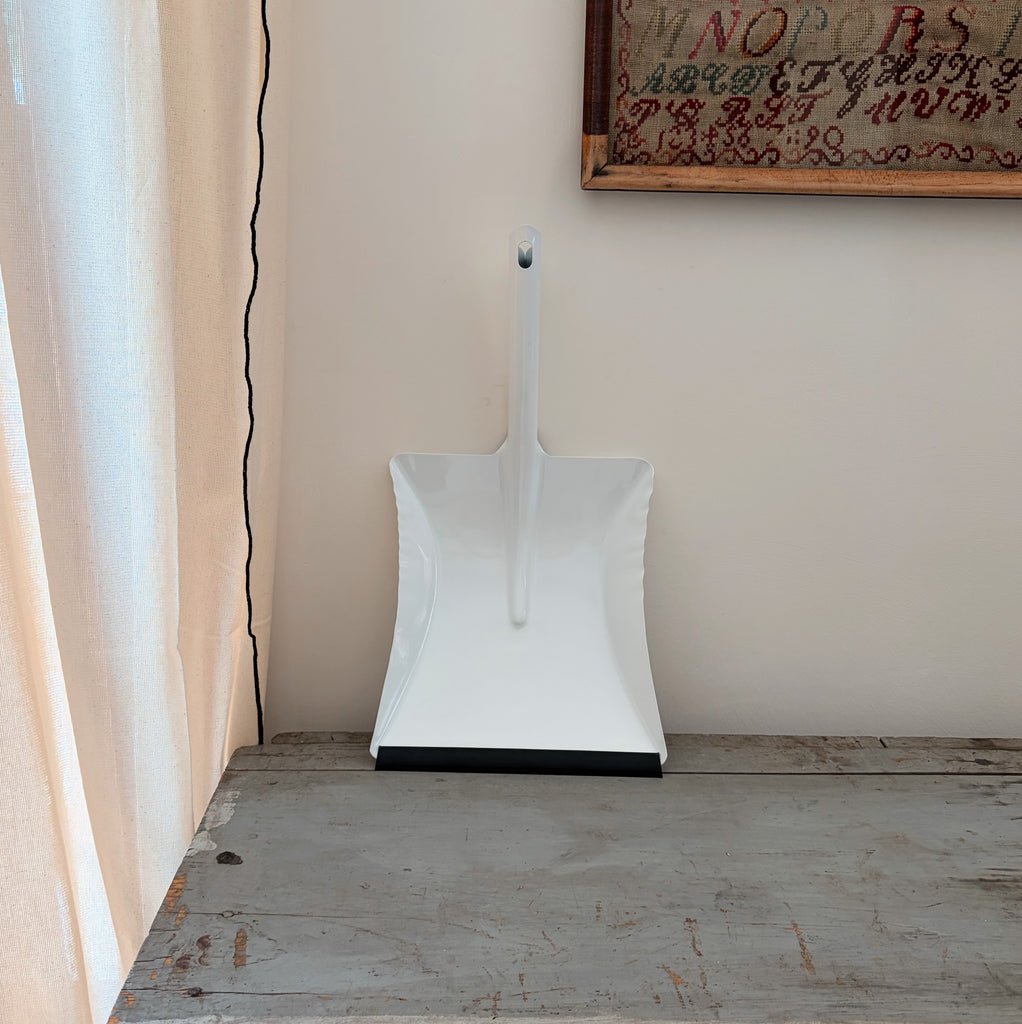 White Enamel Dust Pan