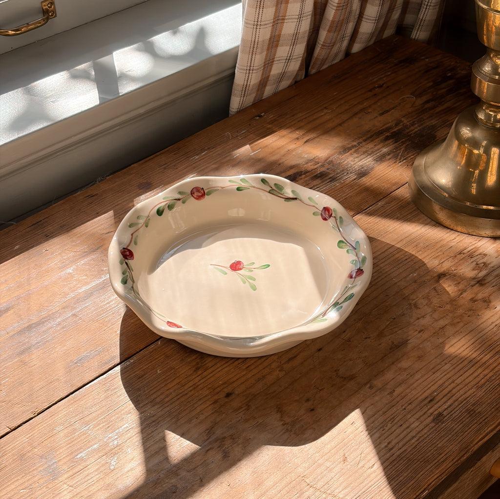 Ceramic Cranberry Pie Plate