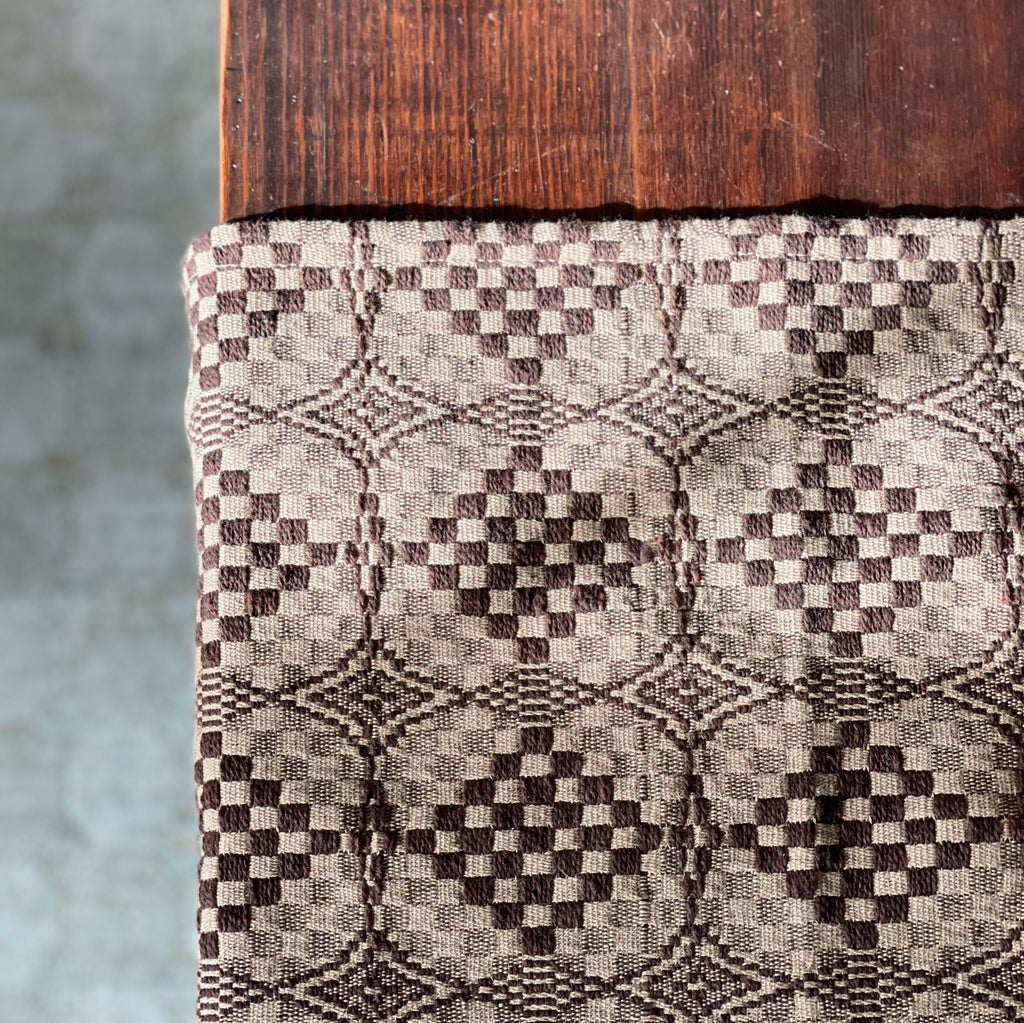Chocolate Diamond Jacquard Runner