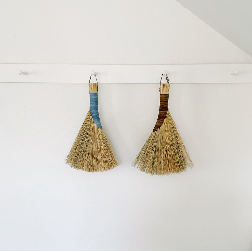 Turkey Wing Handbroom
