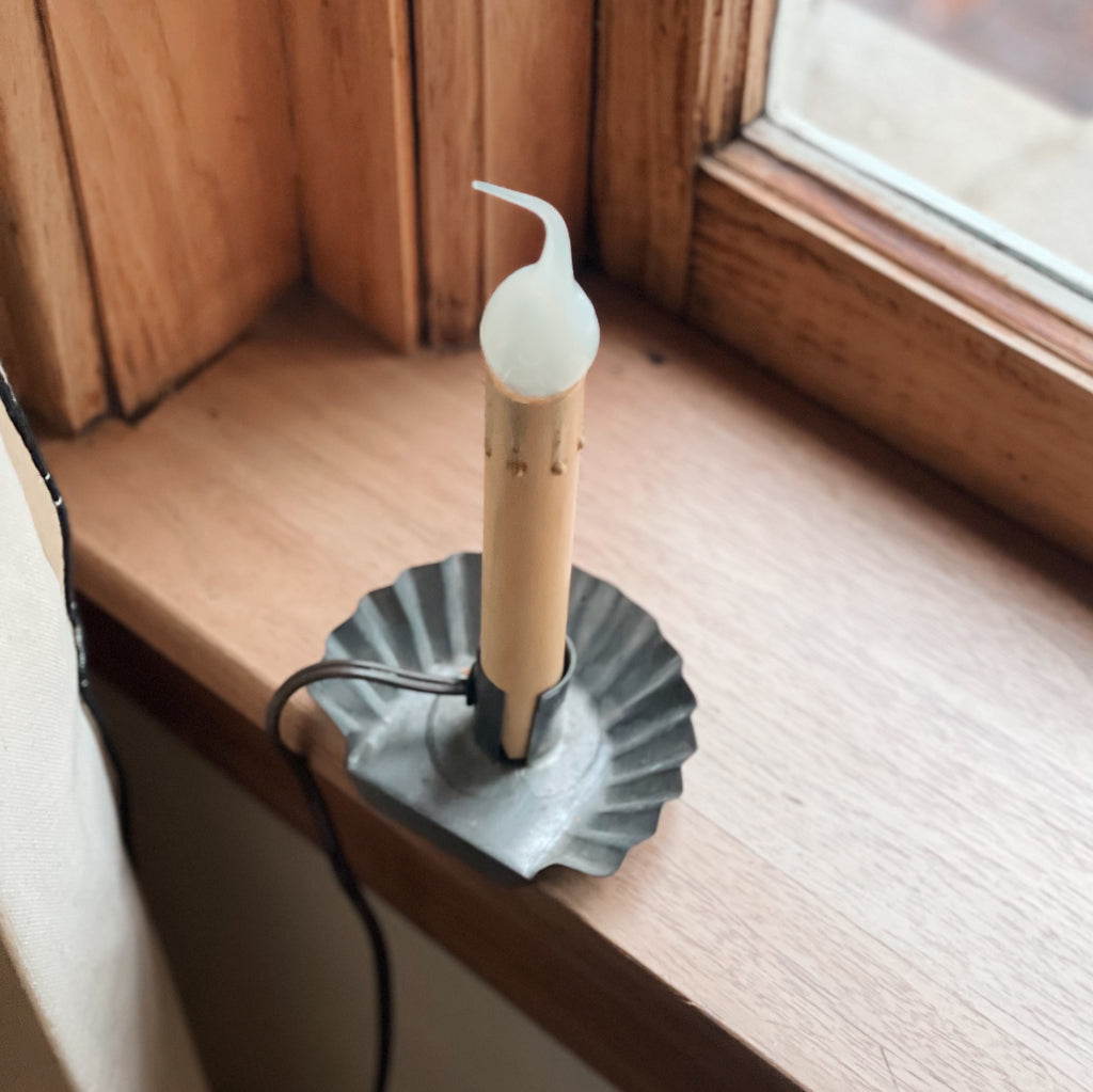 Electric Tin Windowsill Candle Lamp