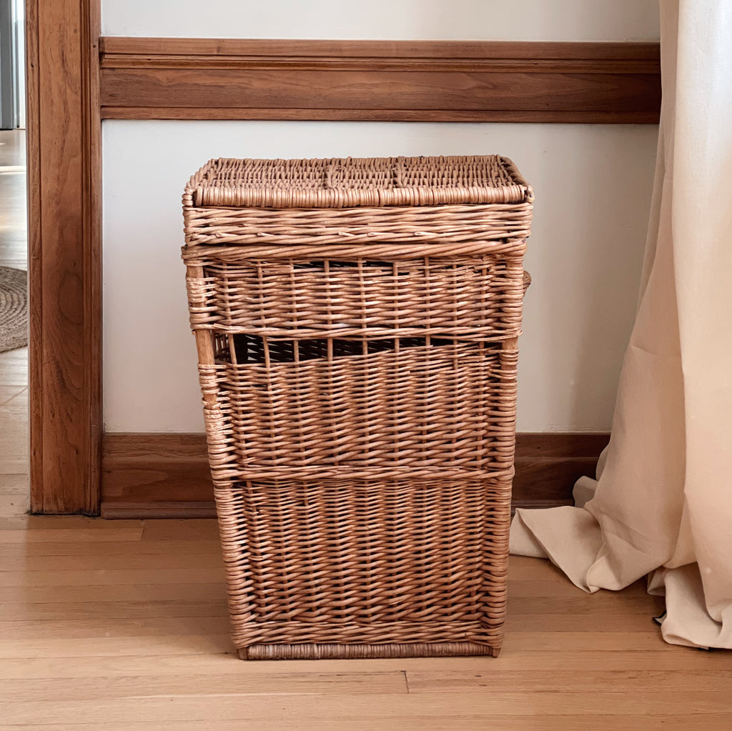 Lidded French Laundry Hamper