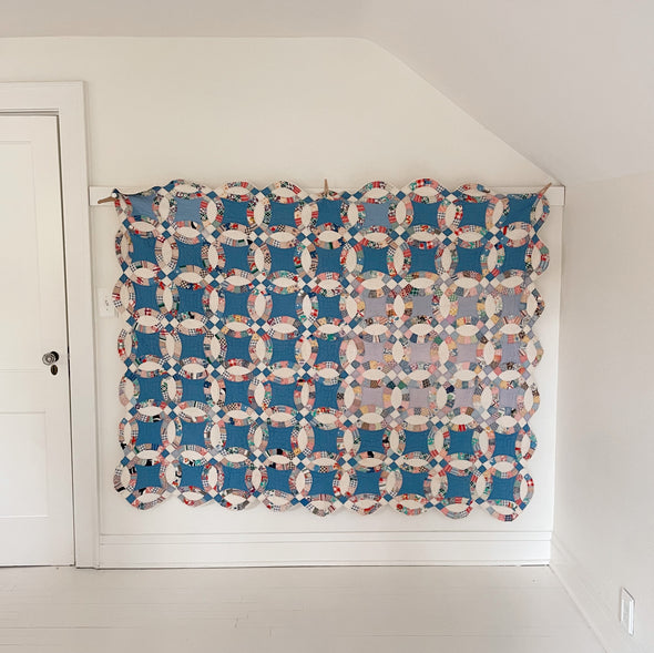 Vintage Blue Double Wedding Ring Quilt