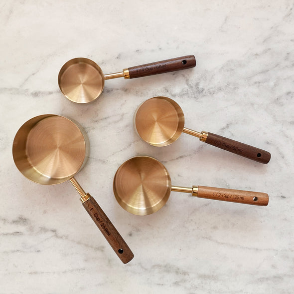 Walnut Wood Handled Measuring Cup Set