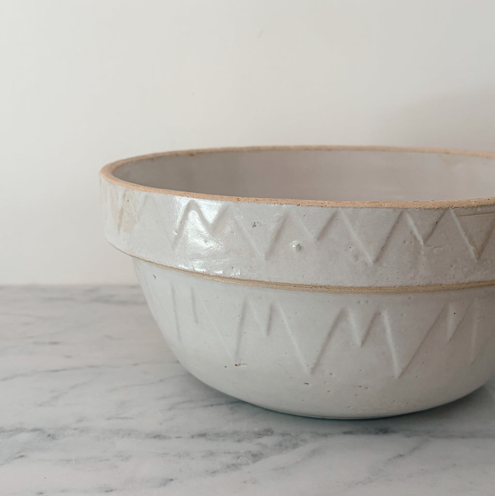 Vintage Ruckles Pottery Dough Bowl