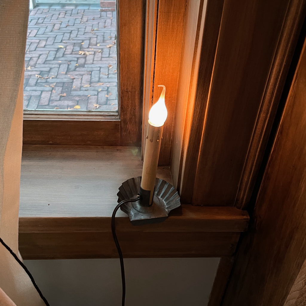 Electric Tin Windowsill Candle Lamp