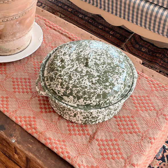 Enamel Splatterware Dutch Oven