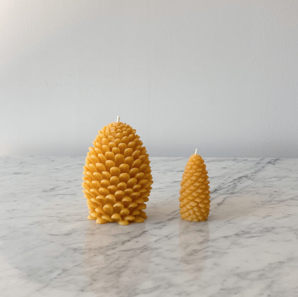 Beeswax Pinecone Candle