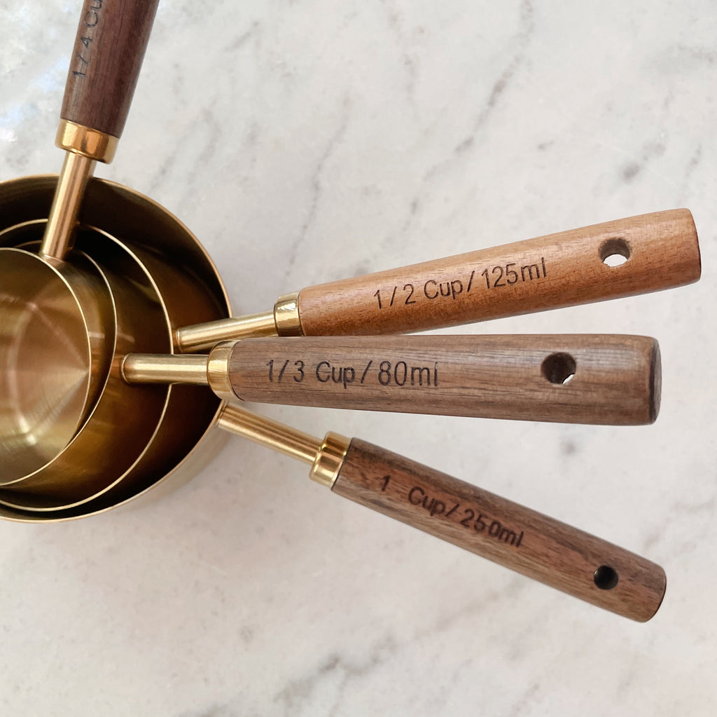 Walnut Wood Handled Measuring Cup Set
