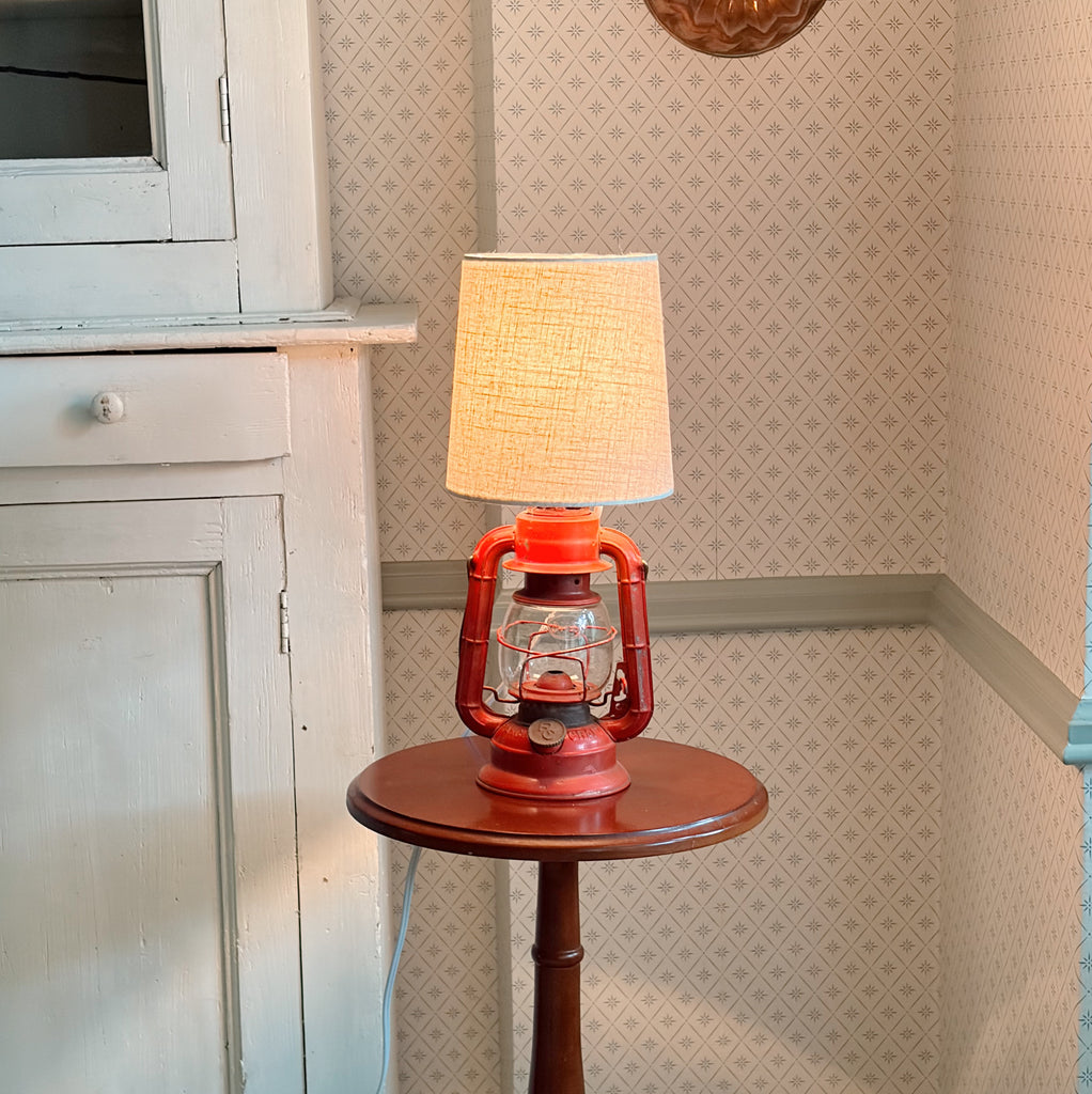 Red Boathouse Lantern Lamp