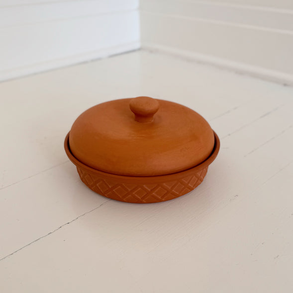 Terracotta Lidded Baker