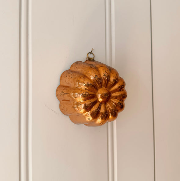 Petite Vintage Fluted Copper Mold