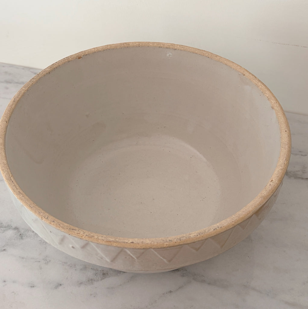 Vintage Ruckles Pottery Dough Bowl