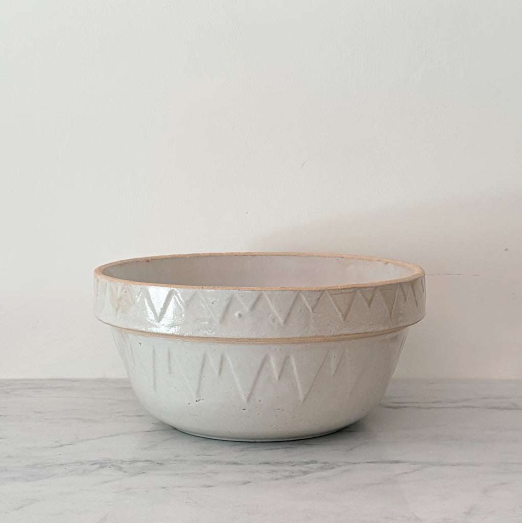Vintage Ruckles Pottery Dough Bowl