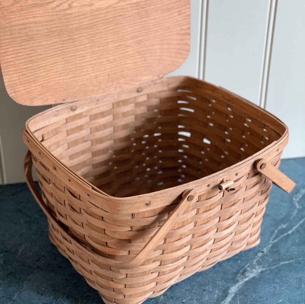 Vintage Longaberger Picnic Basket with Toggle