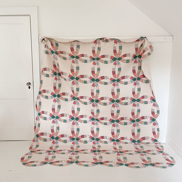 Vintage Hand-Stitched Double Wedding Ring Quilt