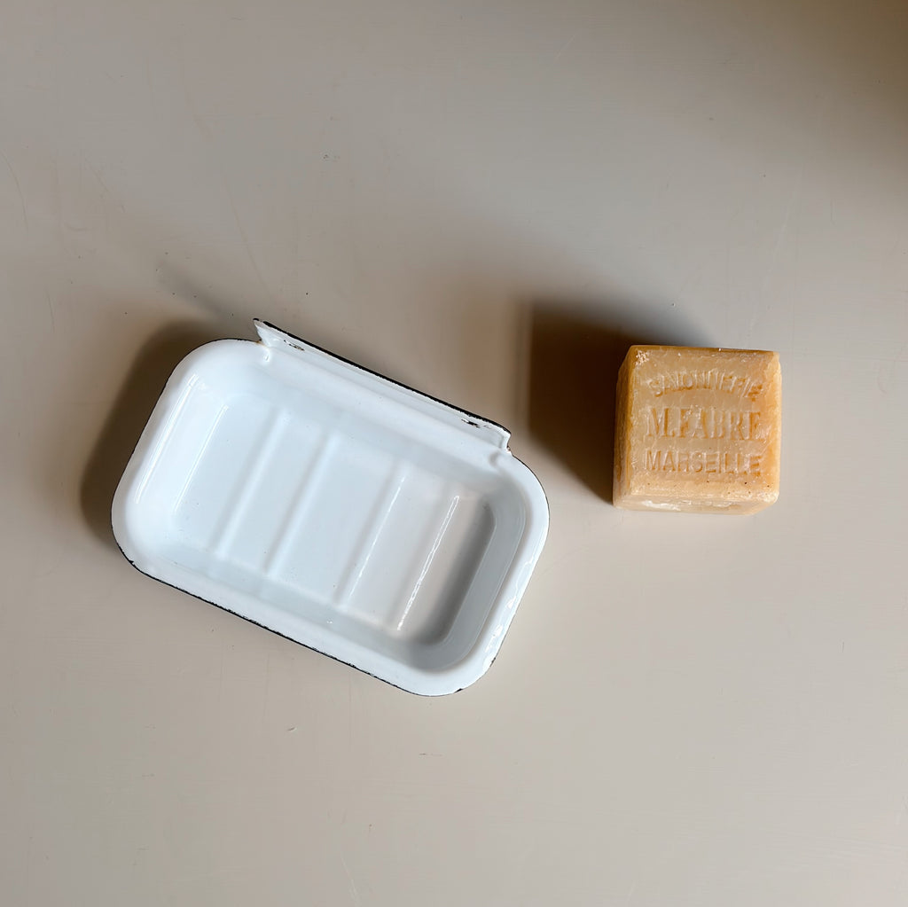 Vintage Wall-Mounted Soap Dish