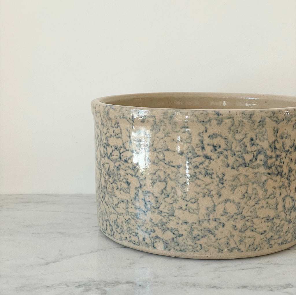 Roseville Spongeware Crock