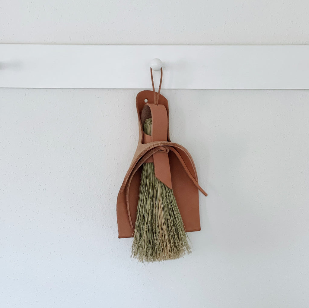 Nesting Broom & Dustpan Set