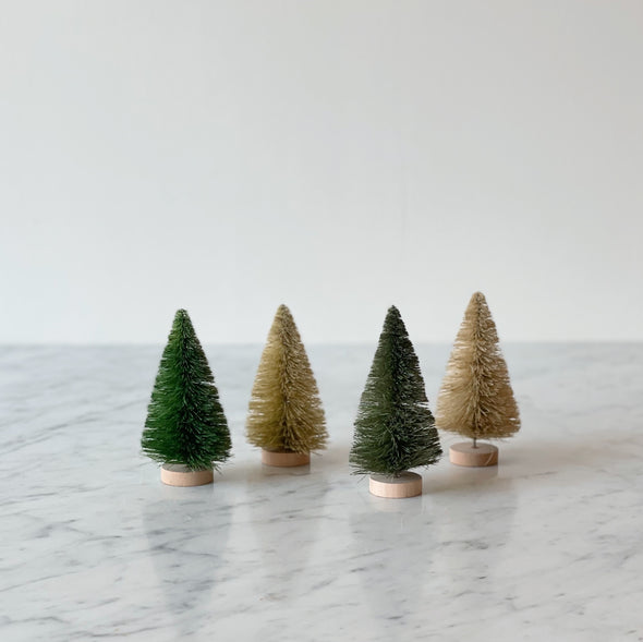 Holiday Sisal Fiber Tree Set