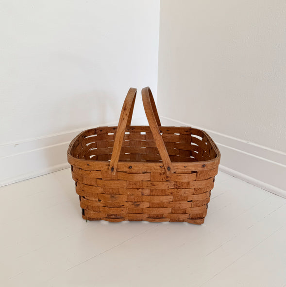 Vintage Picnic Basket