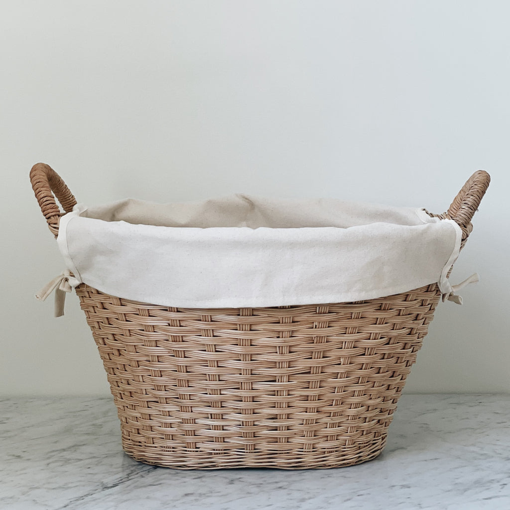White Wicker Laundry Basket white-wicker-laundry-basket